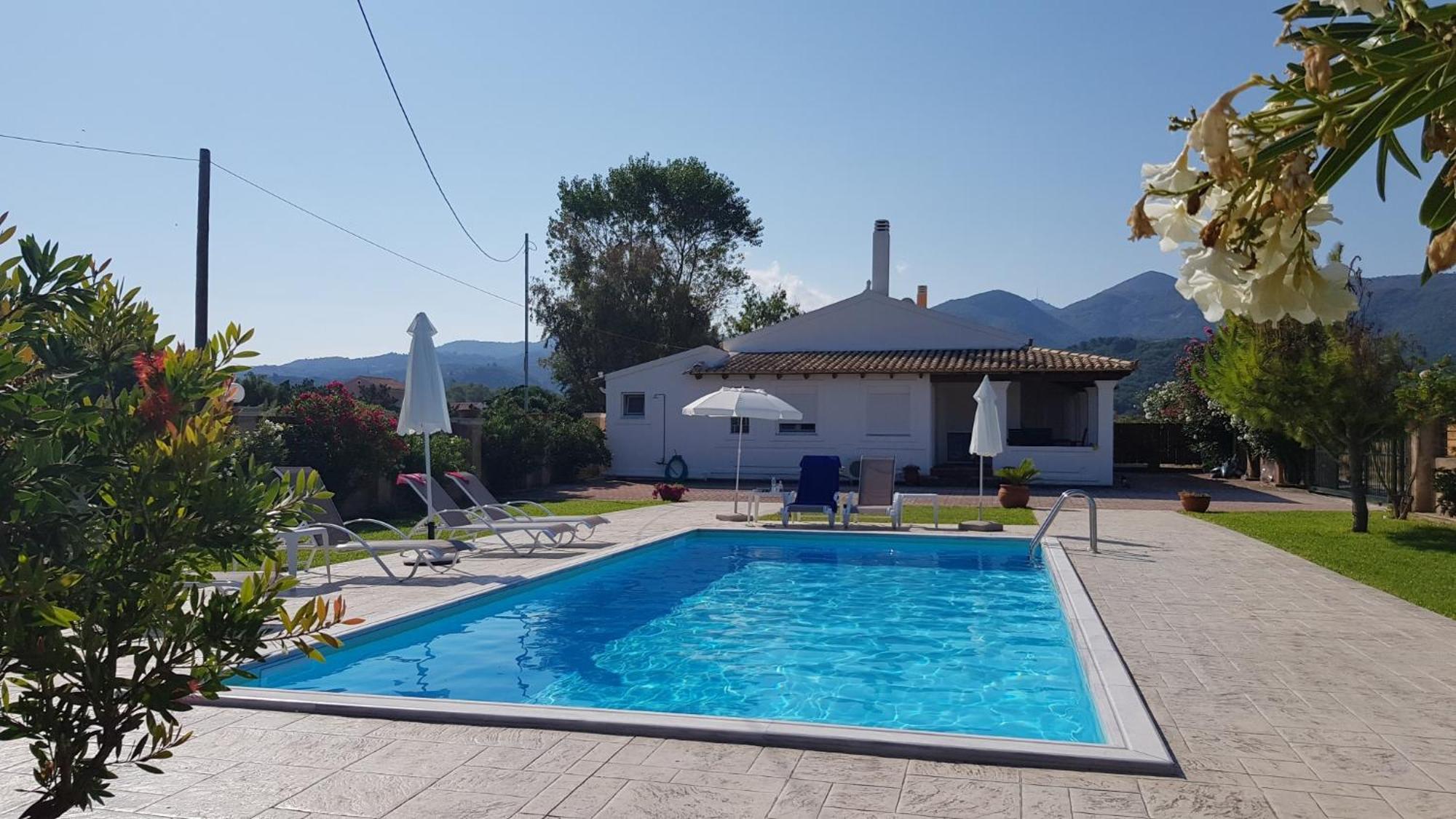 Almyra Beach House Corfu Almiros Beach Eksteriør bilde